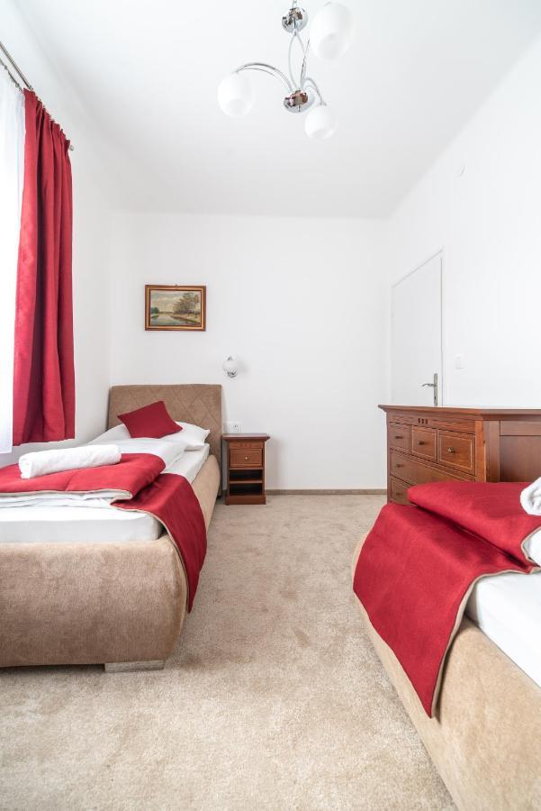 Topaz Apartmanhazak Keszthely Exterior foto