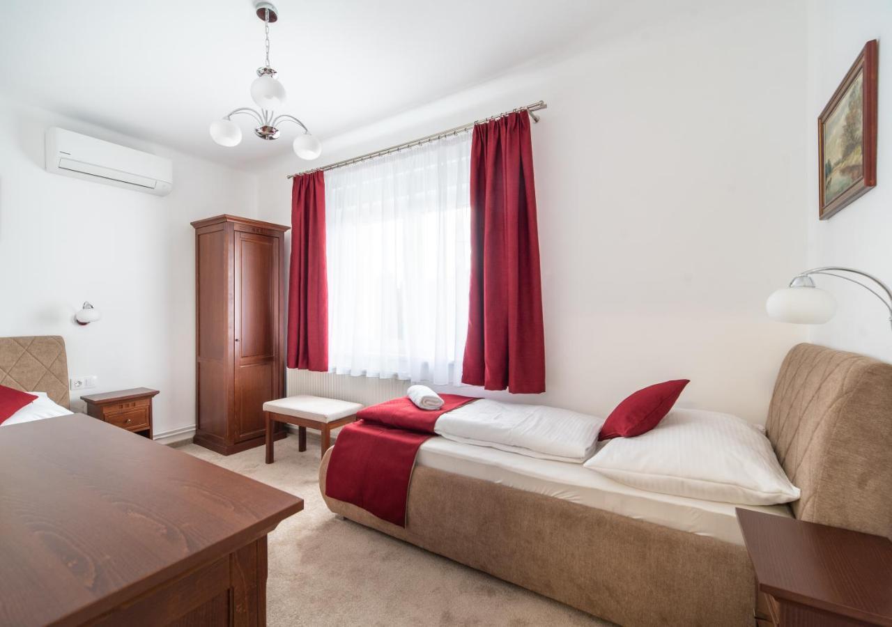 Topaz Apartmanhazak Keszthely Exterior foto