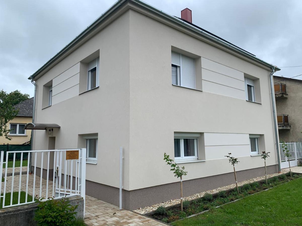 Topaz Apartmanhazak Keszthely Exterior foto